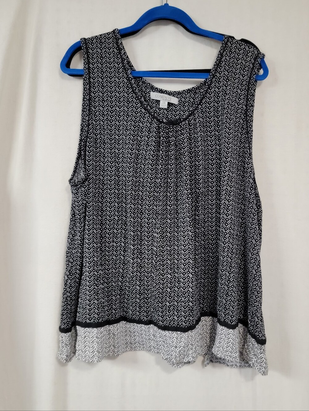 Ellen Tracy Black and White Printed Sleeveless Tank